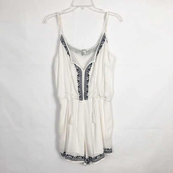 Forever 21 Embroidered Sleeveless Women's White Romper Size M - Picture 2 of 11